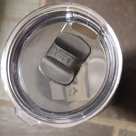 Yeti Tumbler - Picture 2 of 4